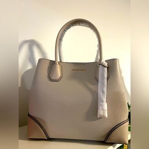 Michael Kors Leather Handbag light sand beige NWT